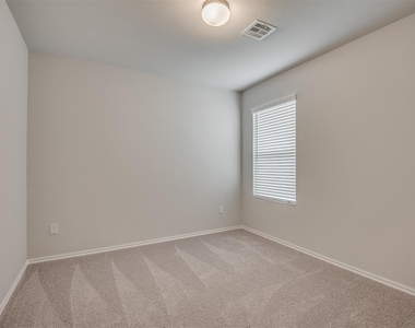 1009 S Colt Lane - Photo Thumbnail 34