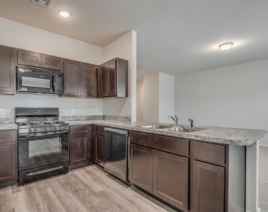 1009 S Colt Lane - Photo Thumbnail 14
