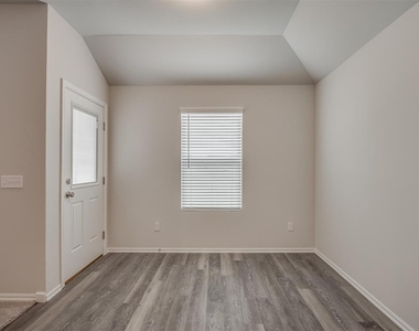 1009 S Colt Lane - Photo Thumbnail 22