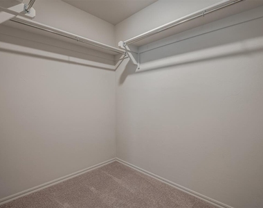 1009 S Colt Lane - Photo Thumbnail 32