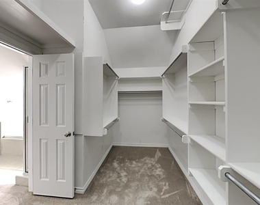 11733 Cherry Point Lane - Photo Thumbnail 13