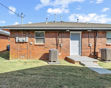 920 E Wayne Street - Photo Thumbnail 17