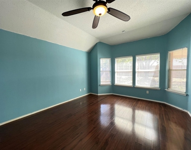 429 N Waterford Oaks Drive - Photo Thumbnail 22