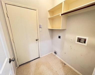 429 N Waterford Oaks Drive - Photo Thumbnail 26