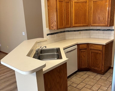 8204 Prairie Ridge Road - Photo Thumbnail 12
