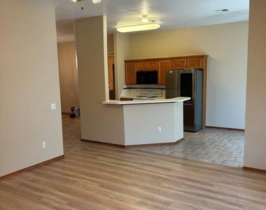 8204 Prairie Ridge Road - Photo Thumbnail 6