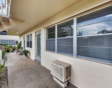 210 Canterbury J - Photo Thumbnail 26