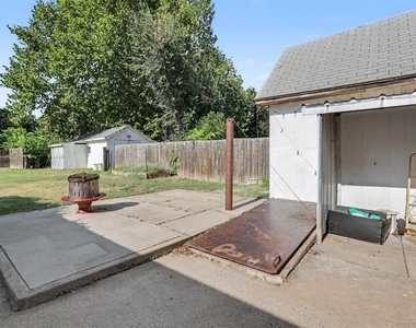 207 E Juniper Lane - Photo Thumbnail 18