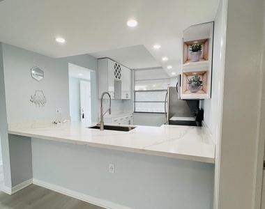 3635 Whitehall Drive - Photo Thumbnail 22
