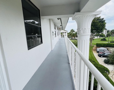 3635 Whitehall Drive - Photo Thumbnail 2
