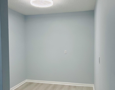 3635 Whitehall Drive - Photo Thumbnail 21