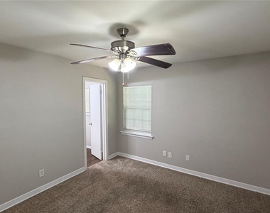 7420 Arborcrest Drive - Photo Thumbnail 12