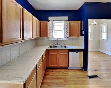 204 Nw 22nd Street - Photo Thumbnail 12