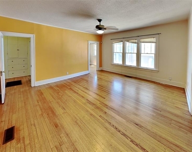 204 Nw 22nd Street - Photo Thumbnail 10