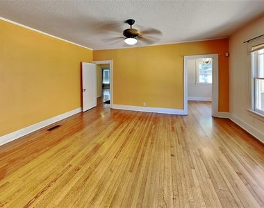 204 Nw 22nd Street - Photo Thumbnail 9