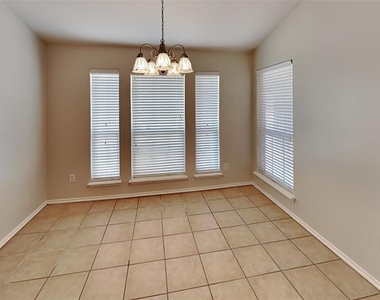 2801 Nw 182nd Street - Photo Thumbnail 5