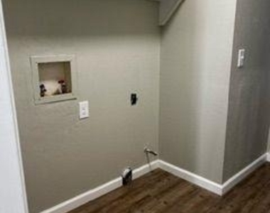 529 Nw 137th Street - Photo Thumbnail 16