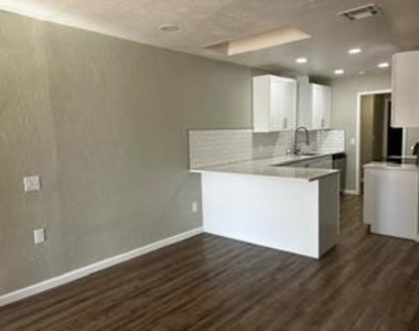 529 Nw 137th Street - Photo Thumbnail 6