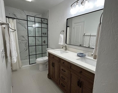 529 Nw 137th Street - Photo Thumbnail 14