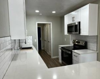529 Nw 137th Street - Photo Thumbnail 4