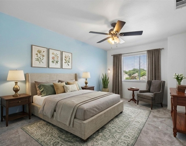 804 Summit Pointe - Photo Thumbnail 22