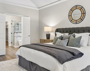 804 Summit Pointe - Photo Thumbnail 13