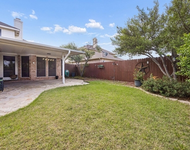 804 Summit Pointe - Photo Thumbnail 25