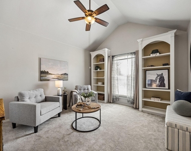 804 Summit Pointe - Photo Thumbnail 19