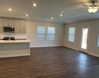 3116 Kingsgarden Road - Photo Thumbnail 5