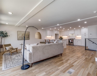 4701 San Jacinto Street - Photo Thumbnail 4