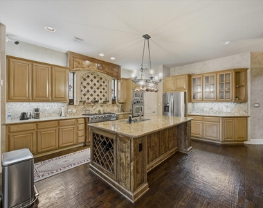 11076 Brighton Lane - Photo Thumbnail 7