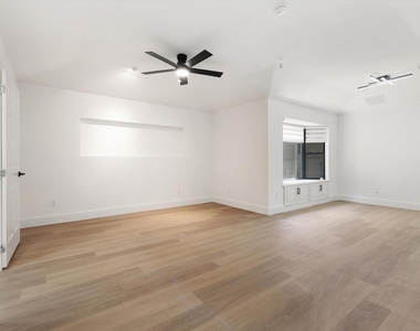 5602 Twin Brooks Drive - Photo Thumbnail 15