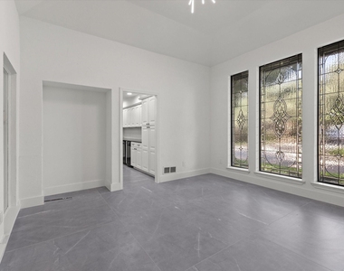 5602 Twin Brooks Drive - Photo Thumbnail 6