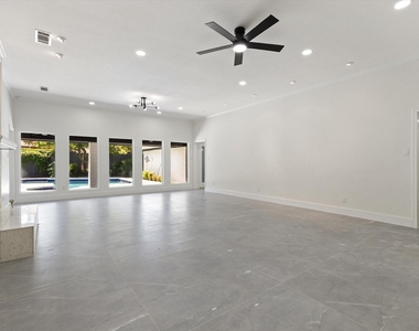 5602 Twin Brooks Drive - Photo Thumbnail 8