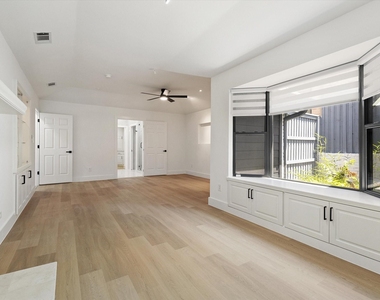 5602 Twin Brooks Drive - Photo Thumbnail 14