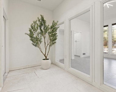 5602 Twin Brooks Drive - Photo Thumbnail 5