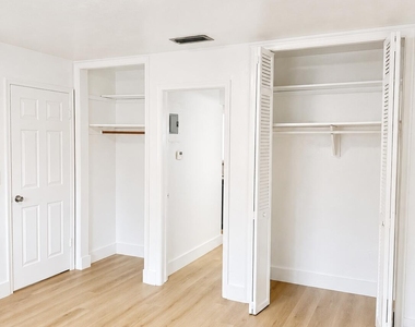 2738 Fillmore Street - Photo Thumbnail 5