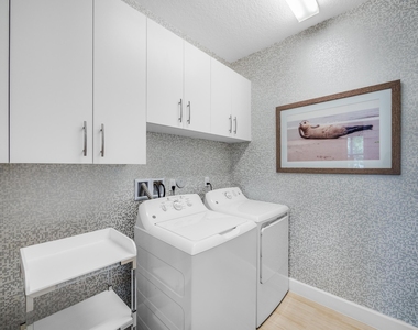 10748 Sw Matisse Lane - Photo Thumbnail 14