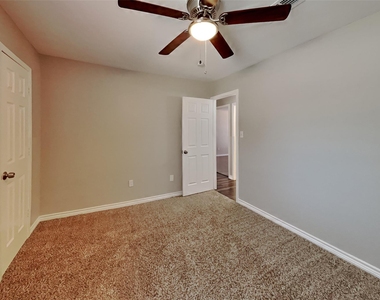 3817 Kippers Court - Photo Thumbnail 10