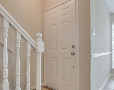 755 Burr Oak Drive - Photo Thumbnail 4