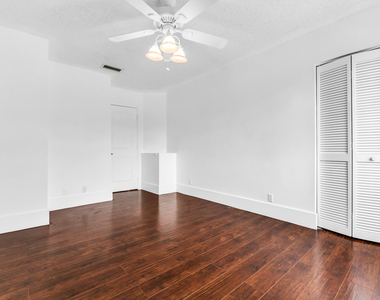 1333 Sw 175th Way - Photo Thumbnail 21
