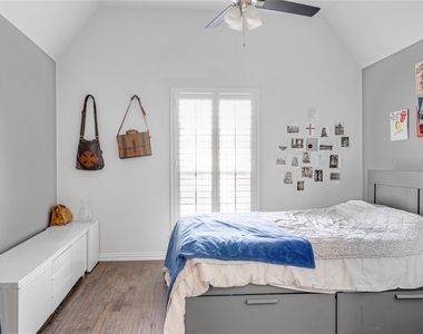 11515 Clayton Court - Photo Thumbnail 23