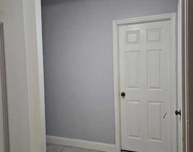 1827 Runners Way - Photo Thumbnail 15