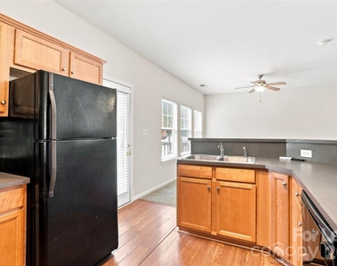 345 Doughton Lane - Photo Thumbnail 7