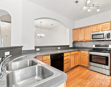 345 Doughton Lane - Photo Thumbnail 6