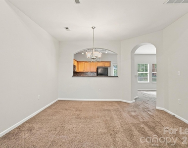 345 Doughton Lane - Photo Thumbnail 10