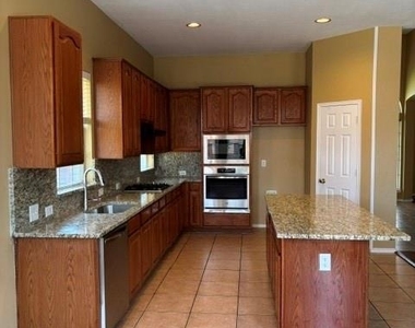 2605 Gull Lake Drive - Photo Thumbnail 8