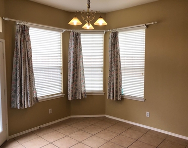 2605 Gull Lake Drive - Photo Thumbnail 9