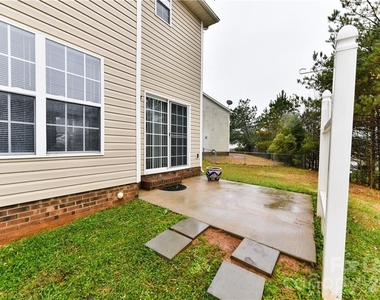 1002 Hannah Place - Photo Thumbnail 37
