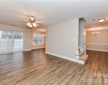 1002 Hannah Place - Photo Thumbnail 8